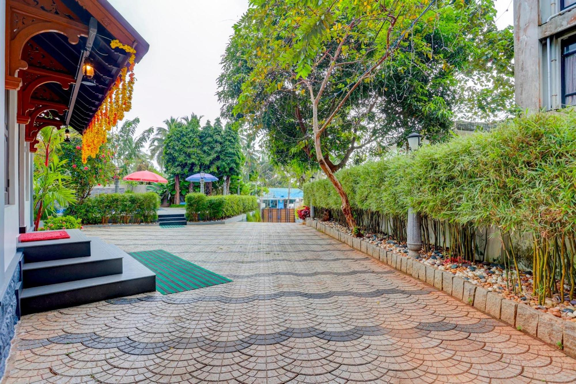 Hotel O Poptavern Heritage Kovalam Exterior photo