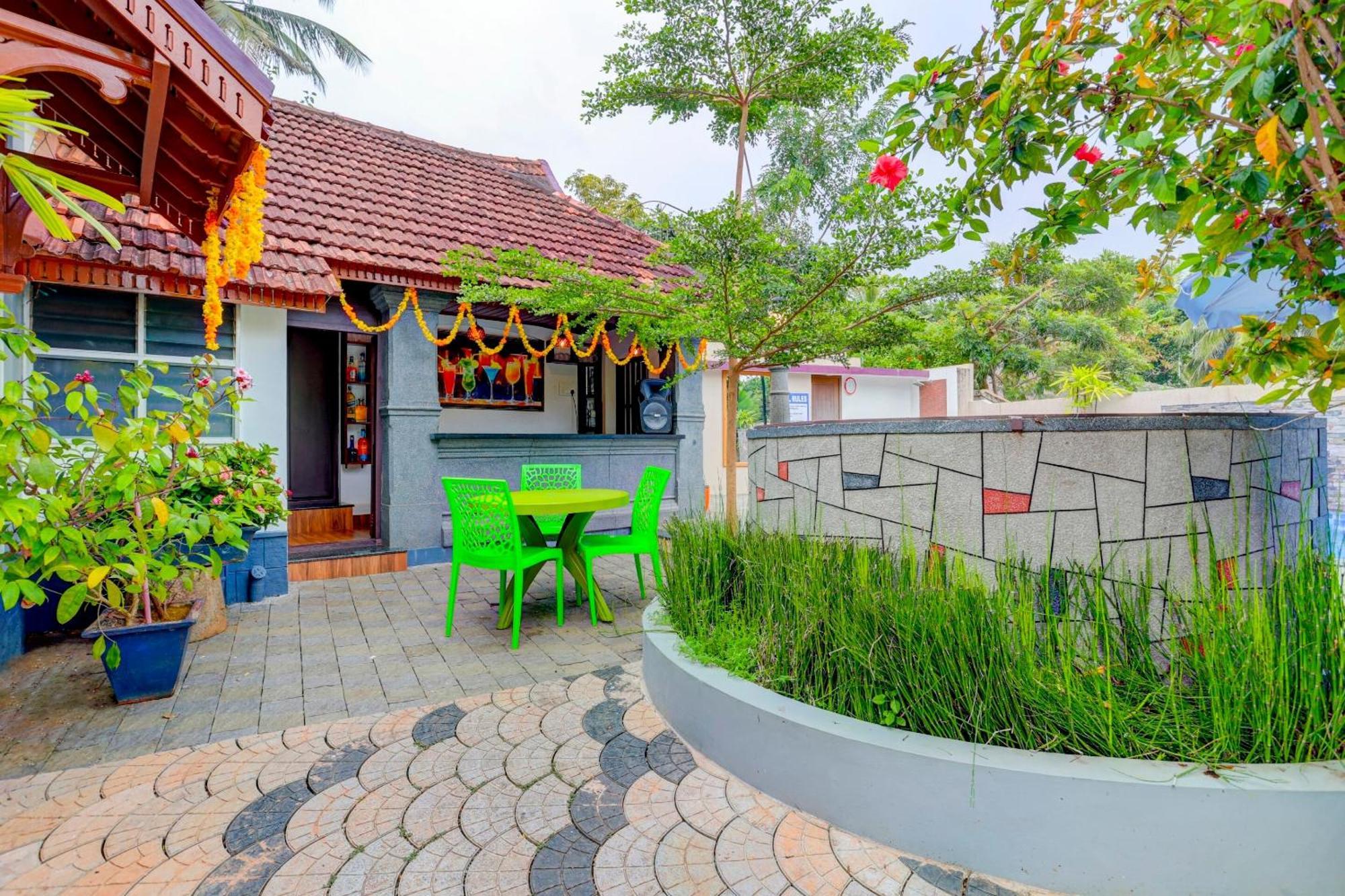Hotel O Poptavern Heritage Kovalam Exterior photo